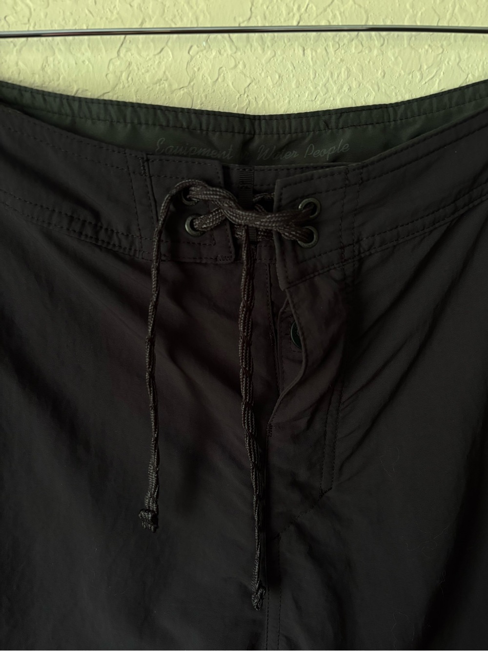 Patagonia | Men's Wavefarer Boardshorts Size 35 Ink Black 19" Length - Picture 3 of 12